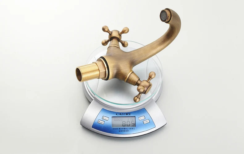 Dual Handle Antique Basin Faucet Hot and Cold Water Crane Bronze Sink Faucet Bathroom Vintage Mixers Taps Gold