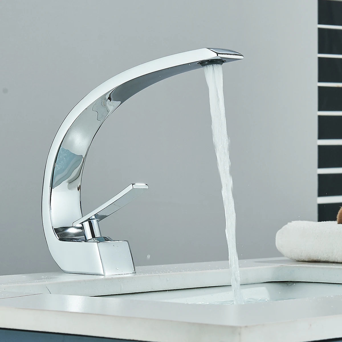 FMHJFISD Chrome Basin Faucet Stainless Steel Hot Cold Water Mixer Tap Single Handle Deck Mounted Washbasin Crane For Bathroom
