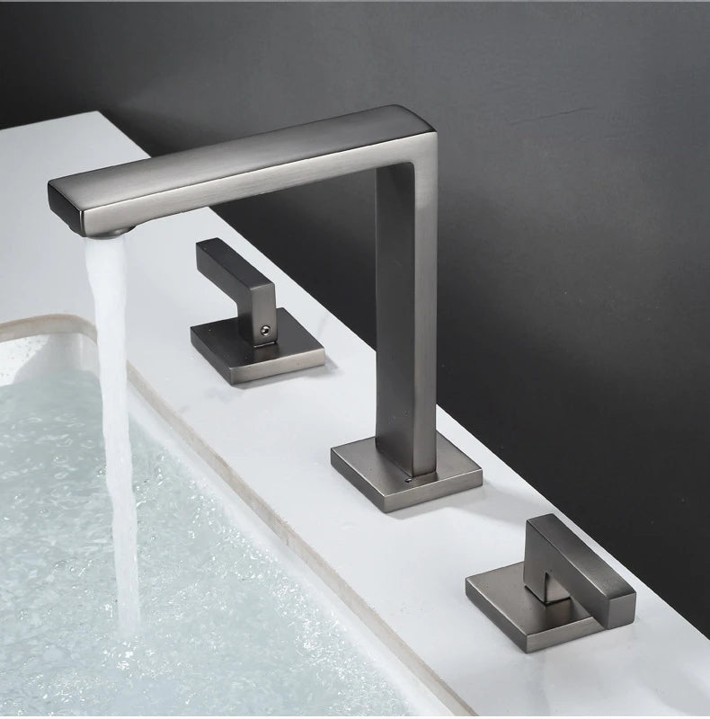 Three Hole Basin Faucet Brass Gun Grey Bathroom Faucet Cold and Hot Water Black Mixer Tap 3 Pieces Bathtub torneiras de cozinha