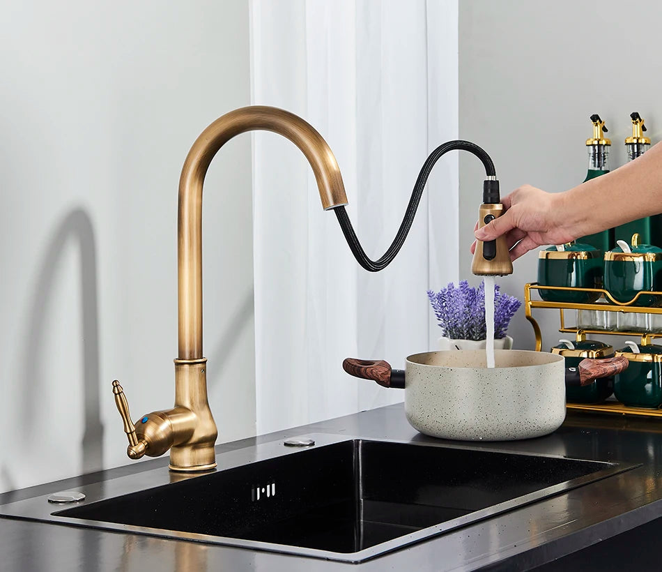 Uythner Antique Brass Kitchen Faucet Pull Out Kitchen Sink Water Taps Single Handle Mixer Tap 360 Rotation Cranes Deck Mounted
