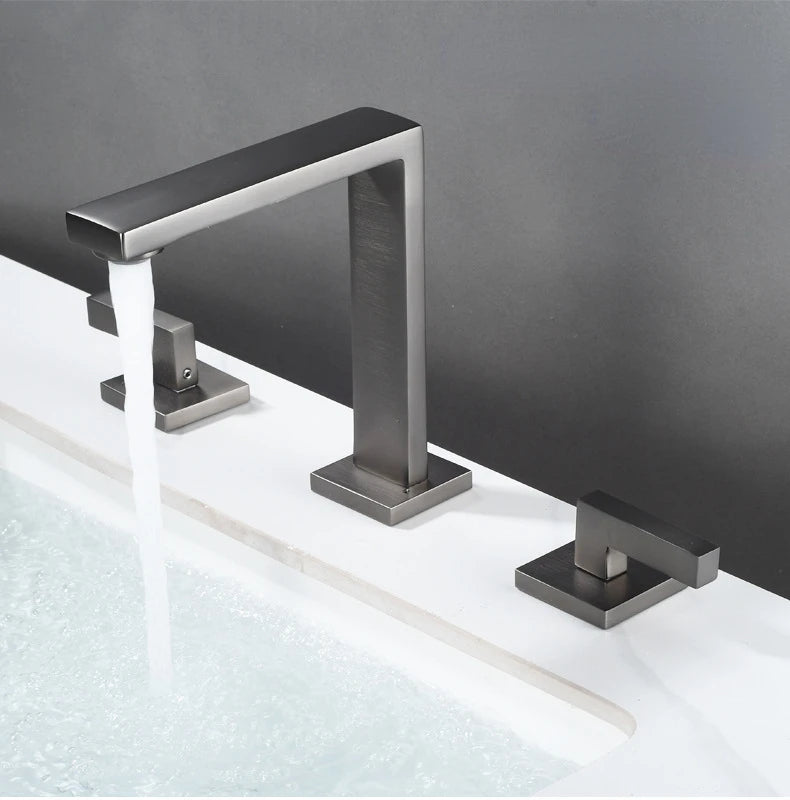 Three Hole Basin Faucet Brass Gun Grey Bathroom Faucet Cold and Hot Water Black Mixer Tap 3 Pieces Bathtub torneiras de cozinha