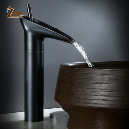 Classic Basin Faucet Antique Style Waterfall Bathroom Faucet Hot and Cold Faucet Bronze Single Hole Goblet Type Water Tap