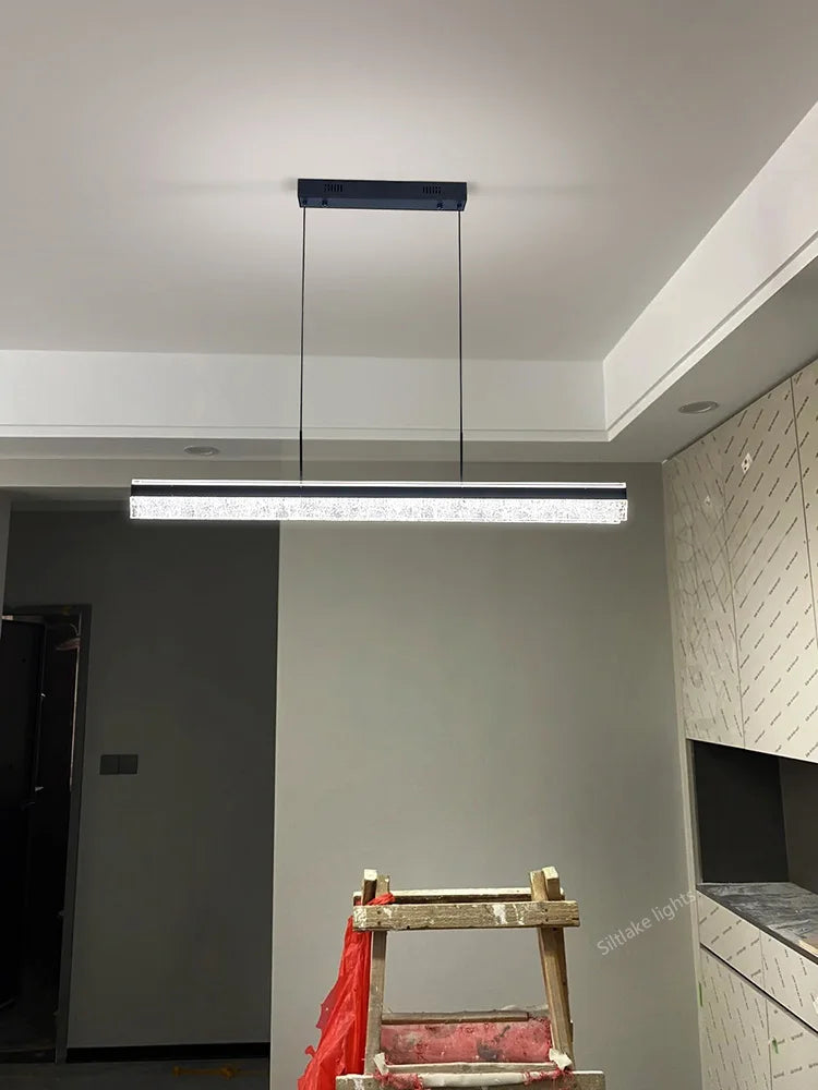 Linear Pendant Lights in Nordic Style