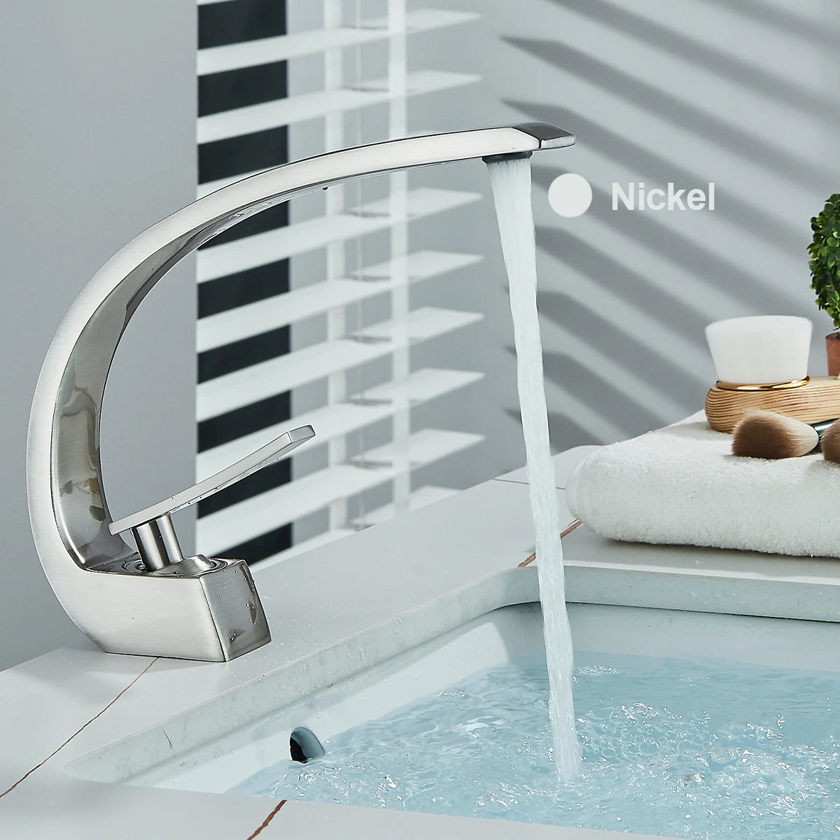 FMHJFISD Chrome Basin Faucet Stainless Steel Hot Cold Water Mixer Tap Single Handle Deck Mounted Washbasin Crane For Bathroom