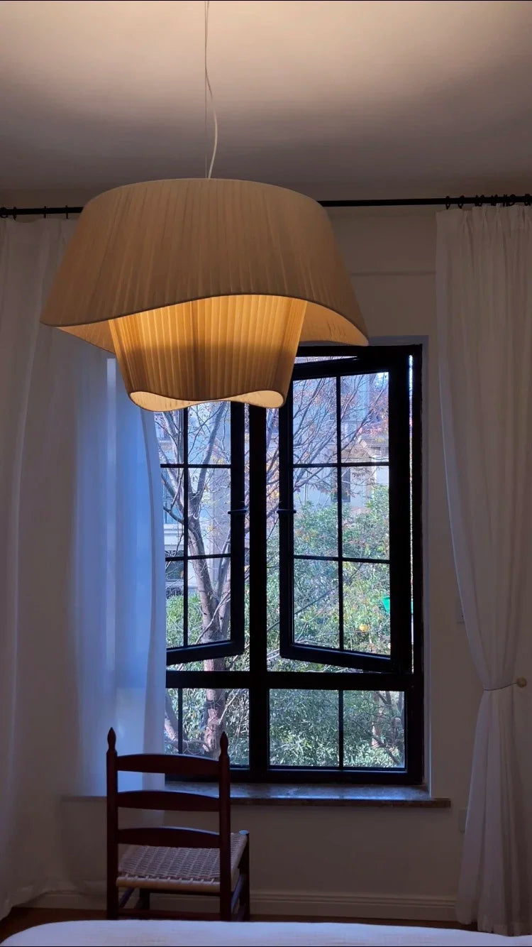 Modern LED Silk Pendant Lamp Nordic Creative Ceiling Pendant Restaurant Living Room Lighting Home Decoration Fabric Pendant Lamp