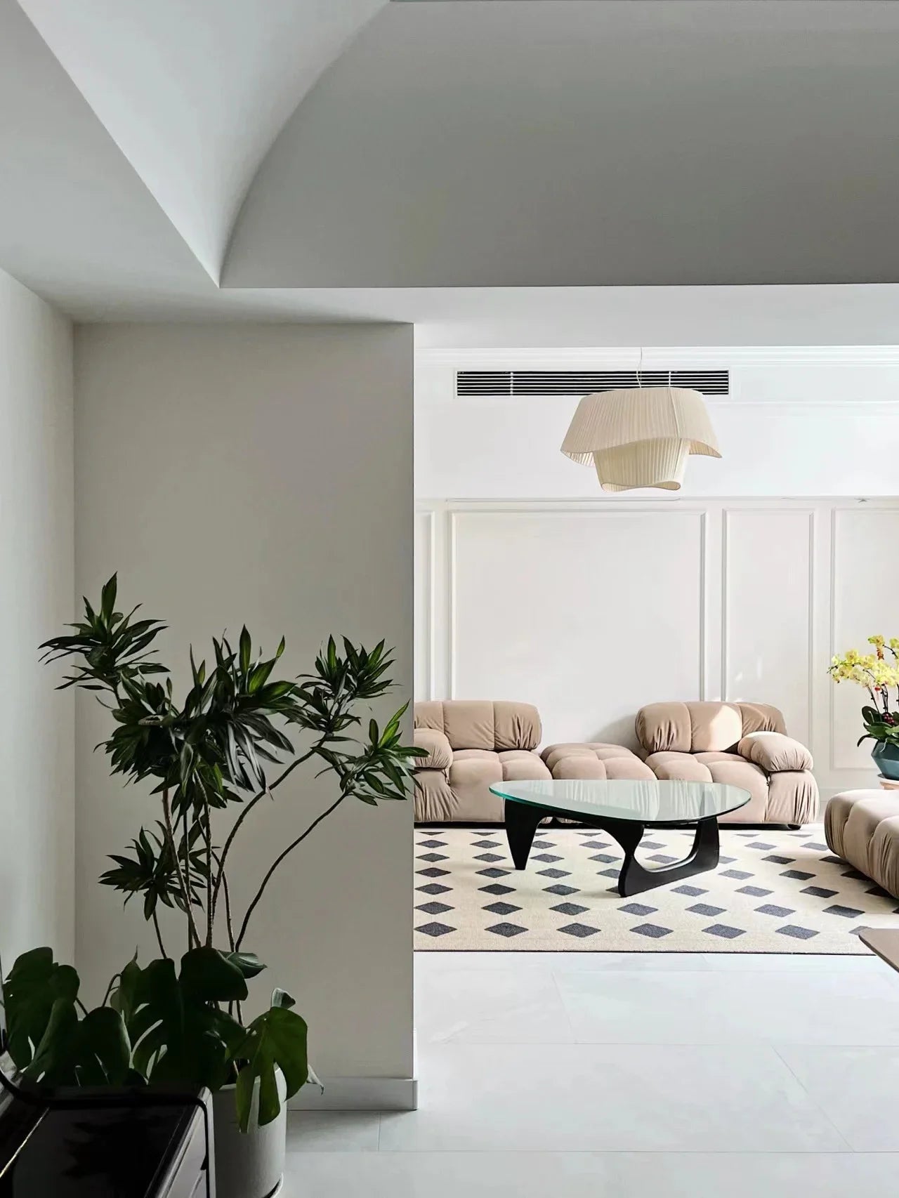 Modern LED Silk Pendant Lamp Nordic Creative Ceiling Pendant Restaurant Living Room Lighting Home Decoration Fabric Pendant Lamp